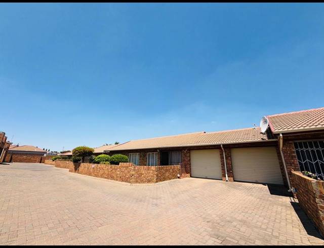 2 BEDROOM PROPERTY TO RENT IN BARTLETT